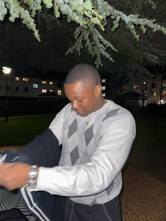 Chaps Grey Cotton-Cashmere V-Neck Sweater Vest